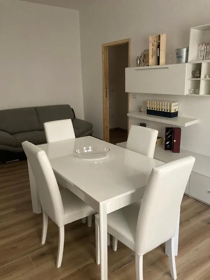 Appartamento Front Streat 5 Sassari Italia